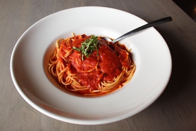 Spaghetti in Tomato Sauce*