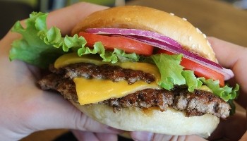 Jordan Creek mall adds Zombie Burger