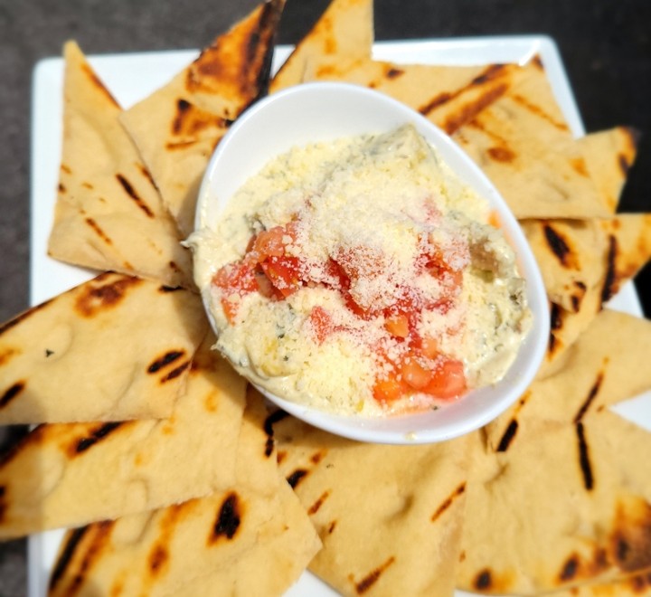 Cheesy Artichoke & Spinach Dip