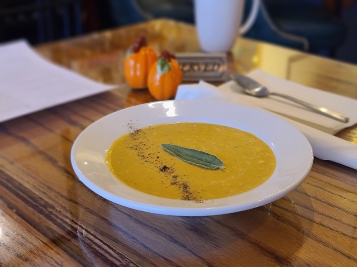 Tomato Basil Bisque Cup