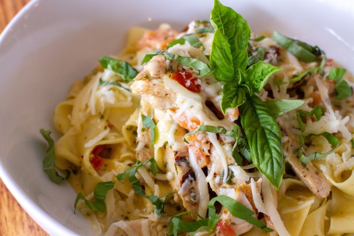 Chicken Pesto Pasta - Lunch