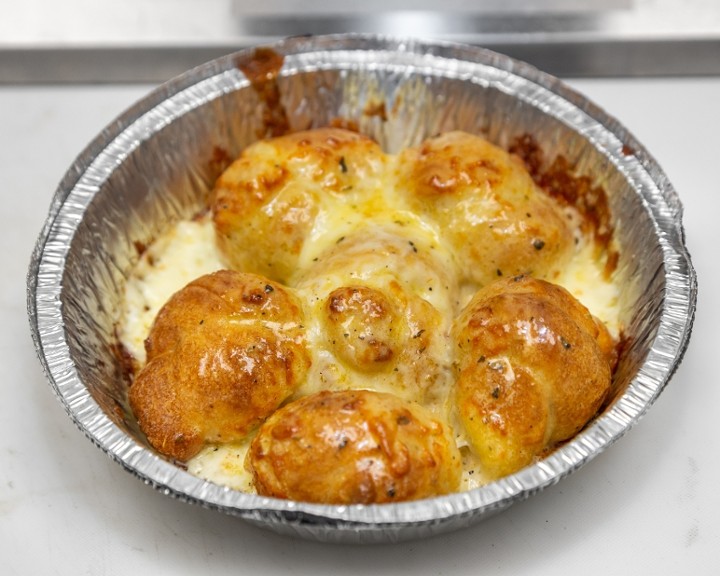 Garlic Knots with Cheese