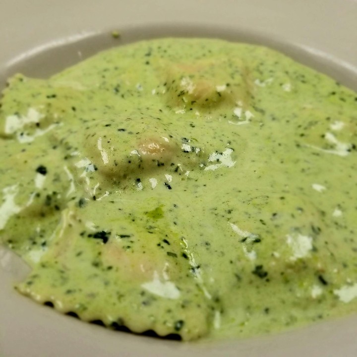 Portabella Mushroom Ravioli w/Pesto Alfredo Sauce