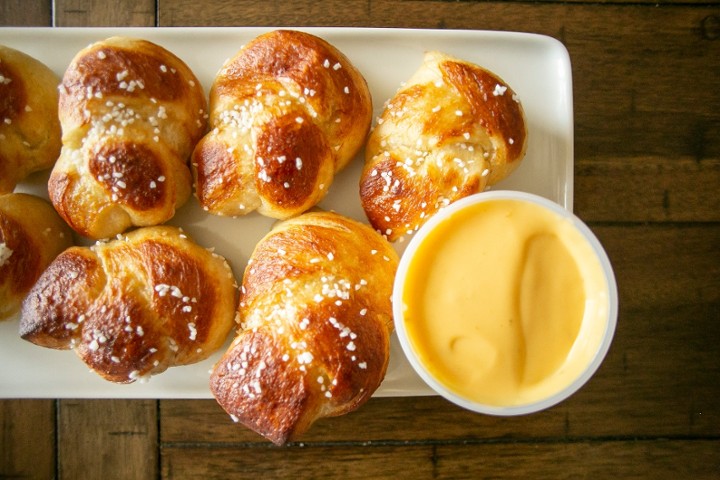 Pretzel Knots