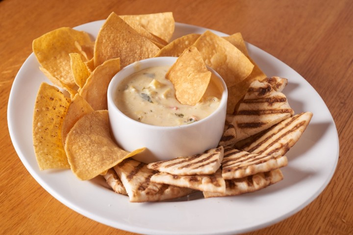 Warm Spinach and Artichoke Dip