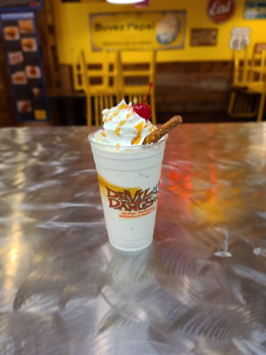 CARAMEL PRETZEL SHAKE