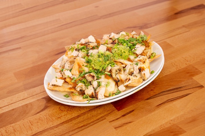 CHICKEN NACHOS