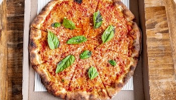 Eleventh Street Pizza - Downtown