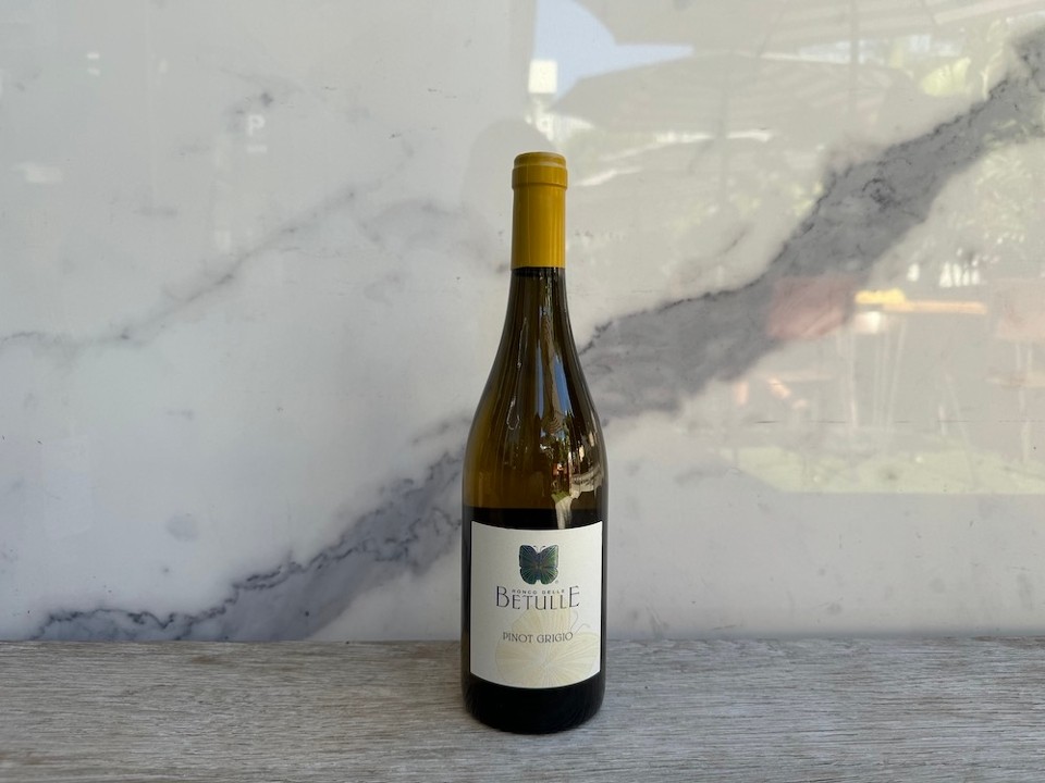 Ronco Delle Betulle Pinot Grigio 2022, 750 mL White Wine Bottle (12.5% ABV)