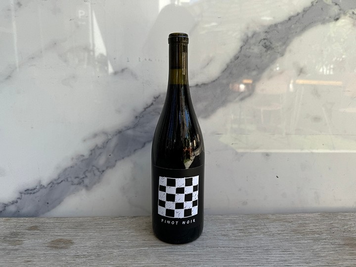 Archibald Pinot Noir, 750 mL Red Wine Bottle (13.7%ABV)