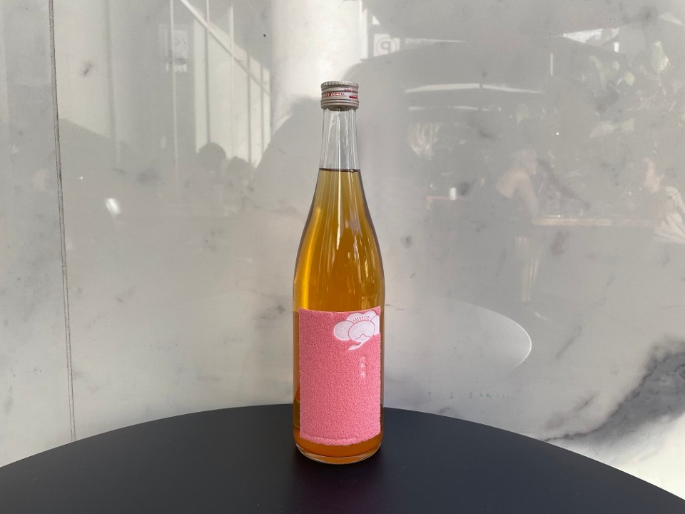 Heiwa Shozu Tsuru Ume Kanjuku, 720 mL Sake Bottle (10% ABV)