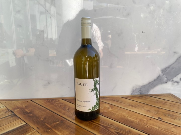 Bauer Gruner One Liter NV, 1 L White Wine Bottle (12% ABV)
