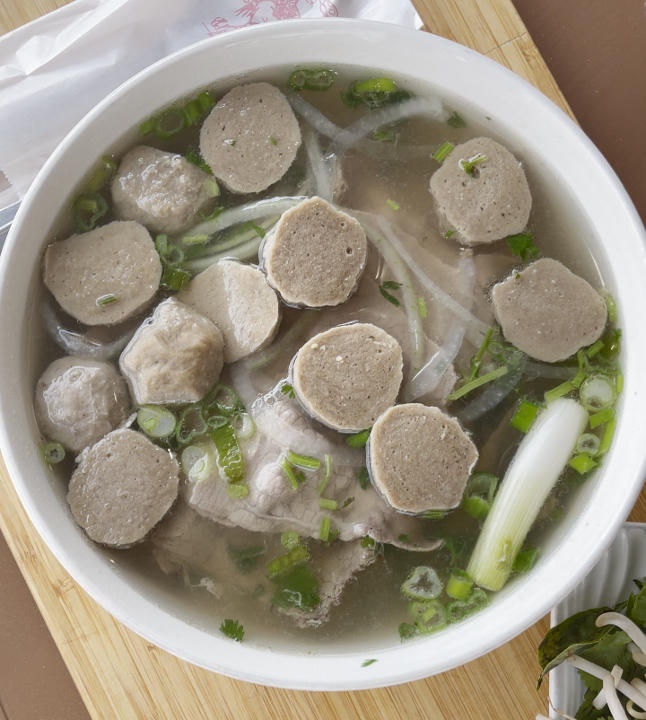 Filet & Meatballs | Pho Tai Bo Vien