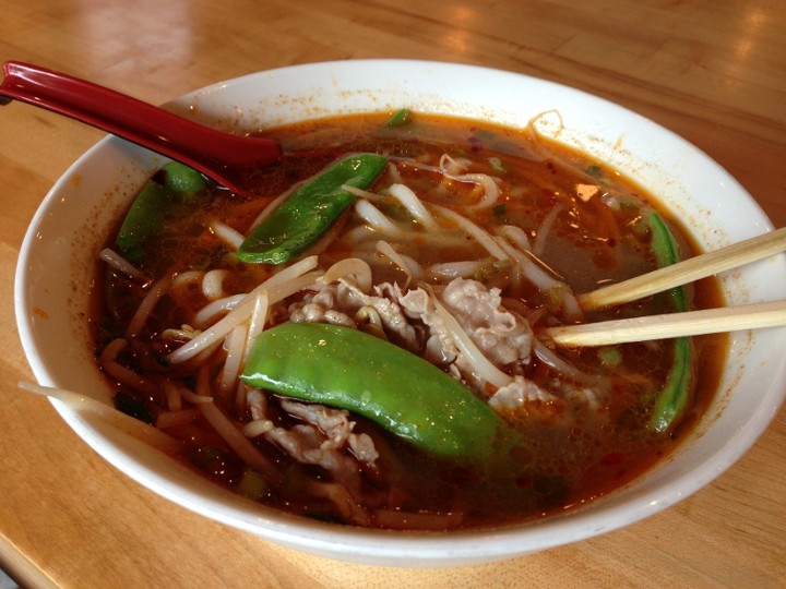 CHILI OIL BEEF UDON