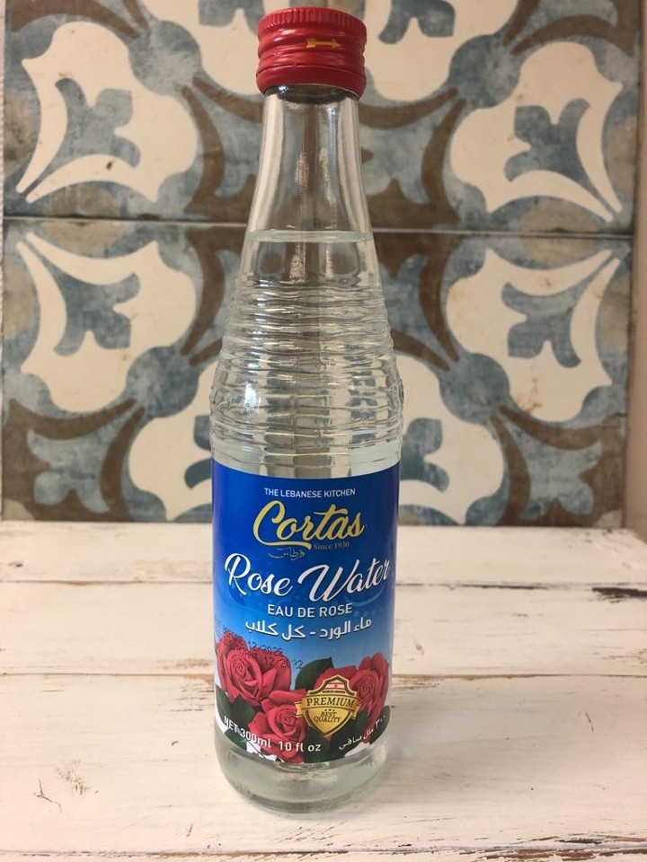 Rose Water - Cortas
