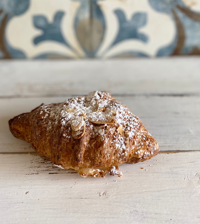 Croissant Almond