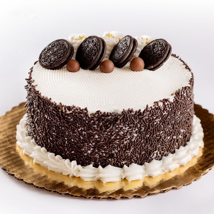 Oreo Cake 8"