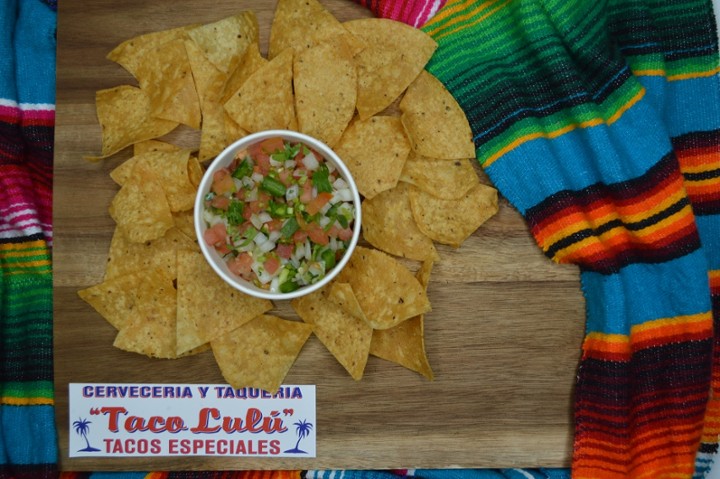 Chips and 5oz Pico de Gallo