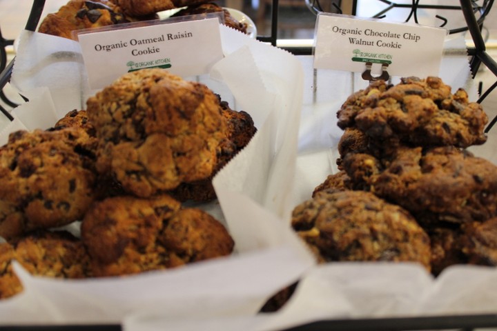 Chocolate Chip Walnut Cookie