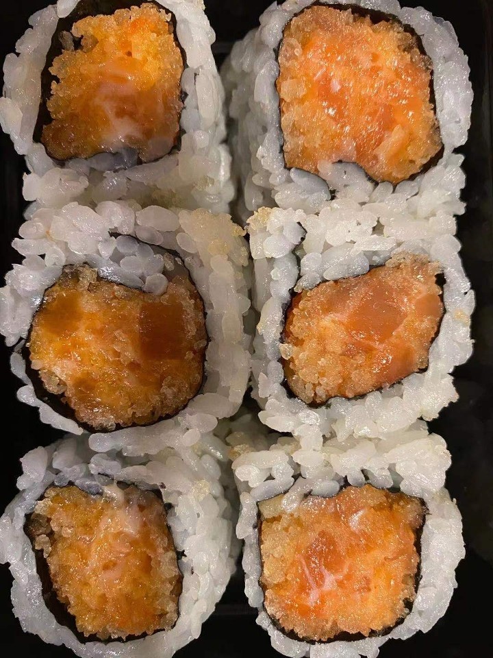 Spicy Salmon with Cucumber Roll