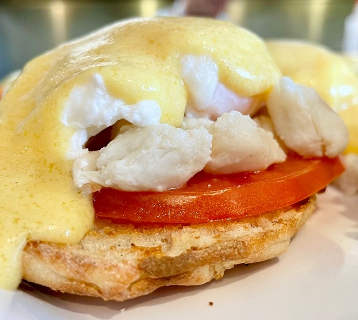 LUMP CRAB BENEDICT