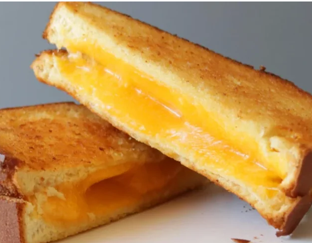 Classic Grilled Cheese (V)