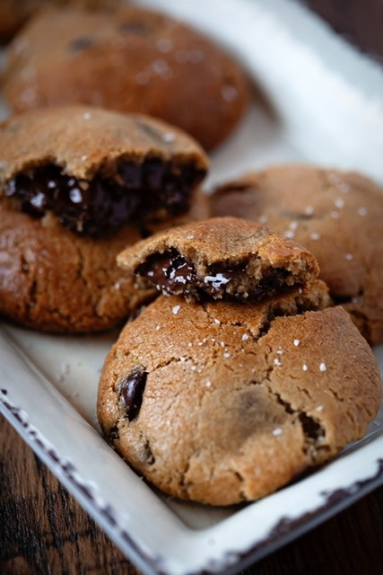 BROWN BUTTER CHOCOLATE CHIP COOKIES