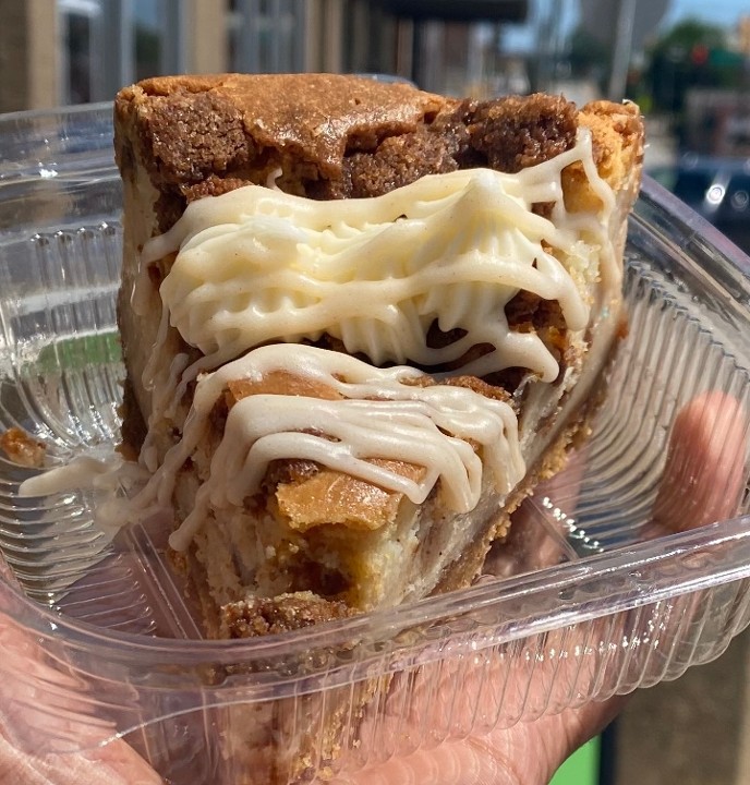 Cinnamon Roll Cheesecake Slice