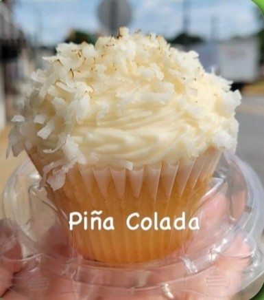 Piña Colada Kupkake | Fri + Sat only
