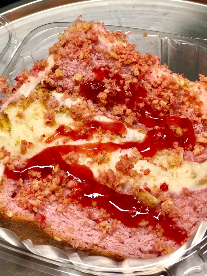 Strawberry Crunch Cheesecake Kake Slice