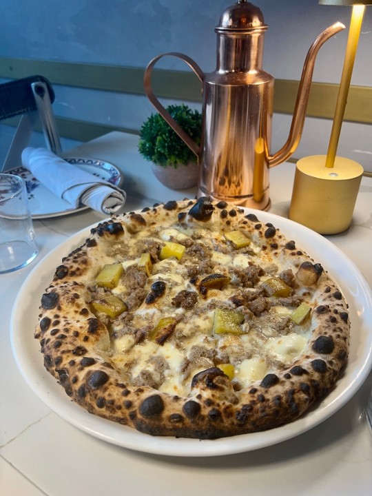 Pizza Tartufo & Salsiccia