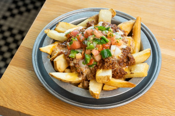 Queso Chili Fries - Klassic