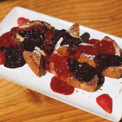 BRIE STUFFED FRENCH TOAST