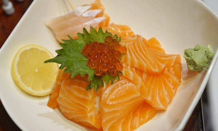 Salmon Chirashi (Lunch)