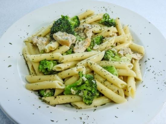 PENNE, CHICKEN AND BROCCOLI