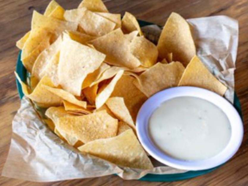 Queso Blanco & Chips.