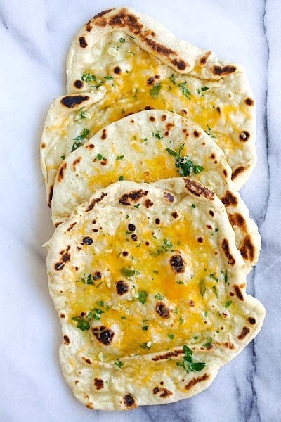 CHEESE NAAN