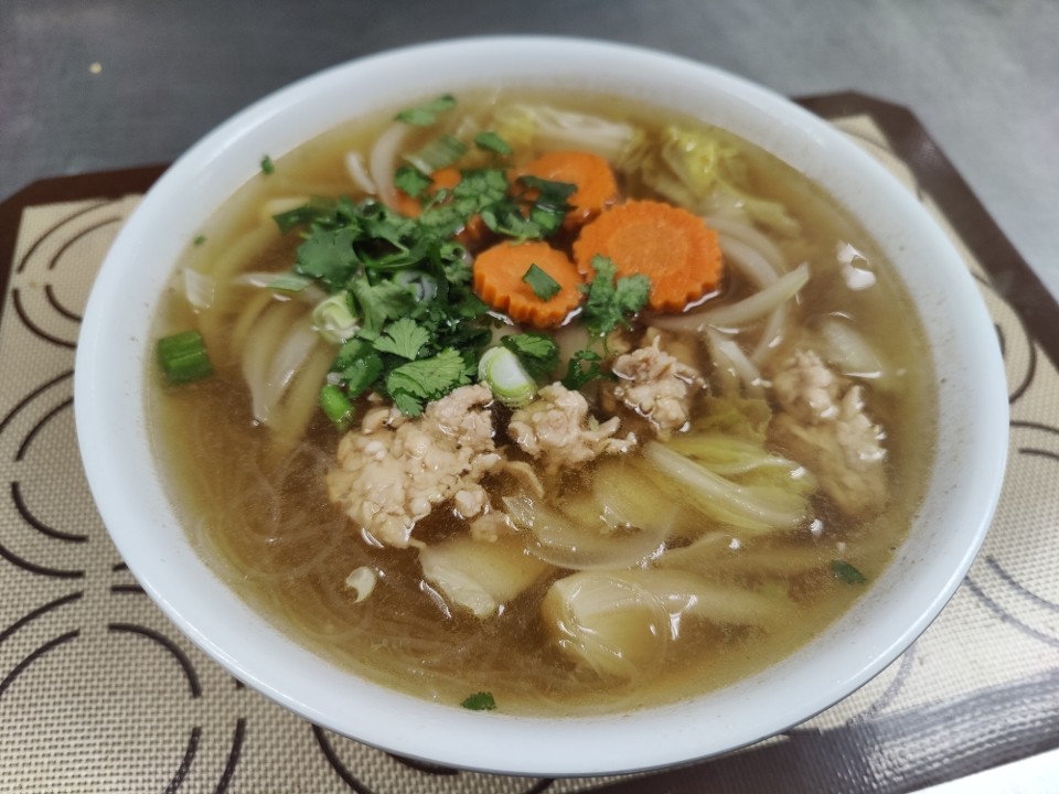 18. Glass Noodle Soup (L)