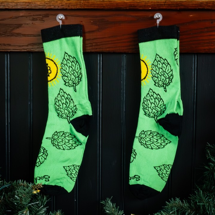 Fresh Hops Green Socks