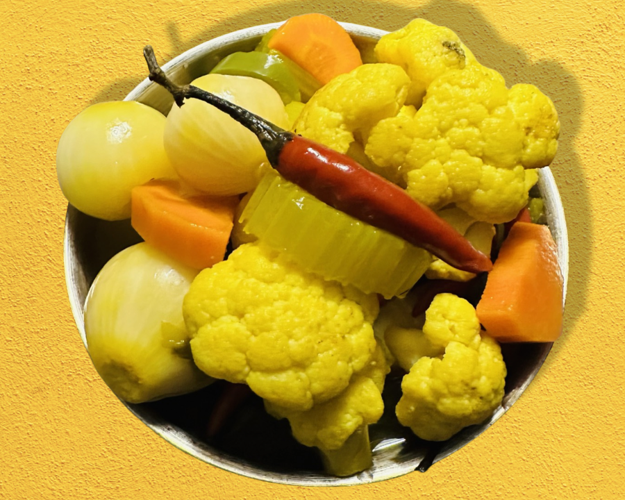 Mixed Vegetable Pickle (ترشی مخلوط)