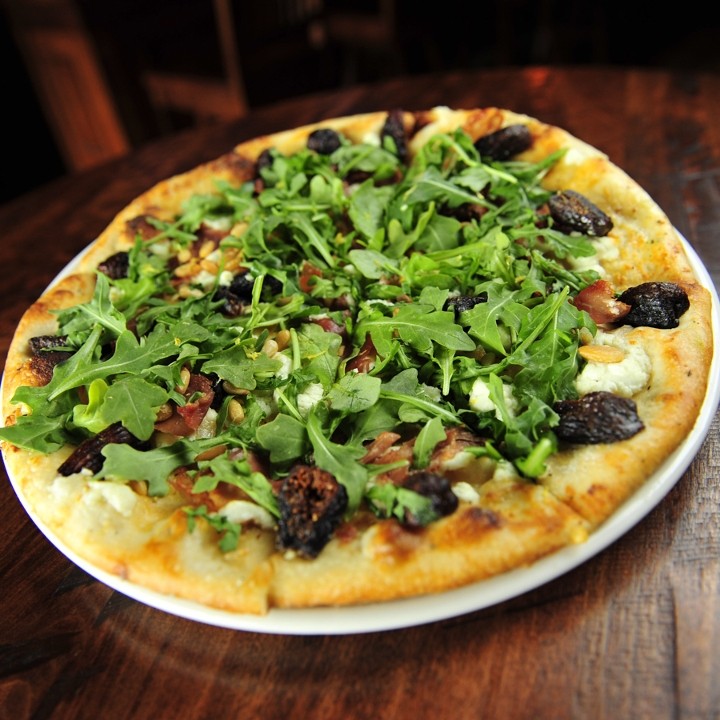 Fig & Arugula Pizza