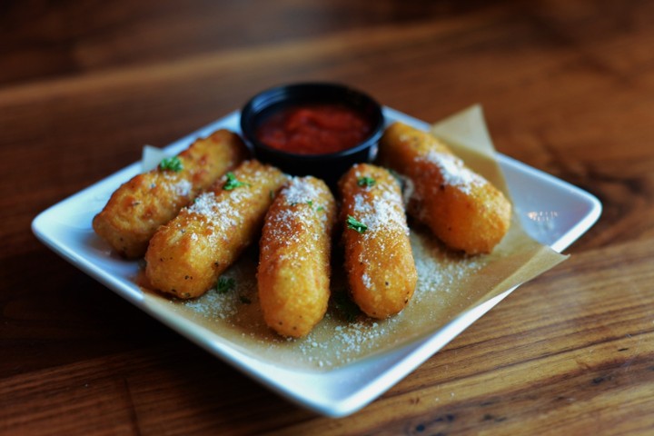 SM Mozzarella Sticks (5)