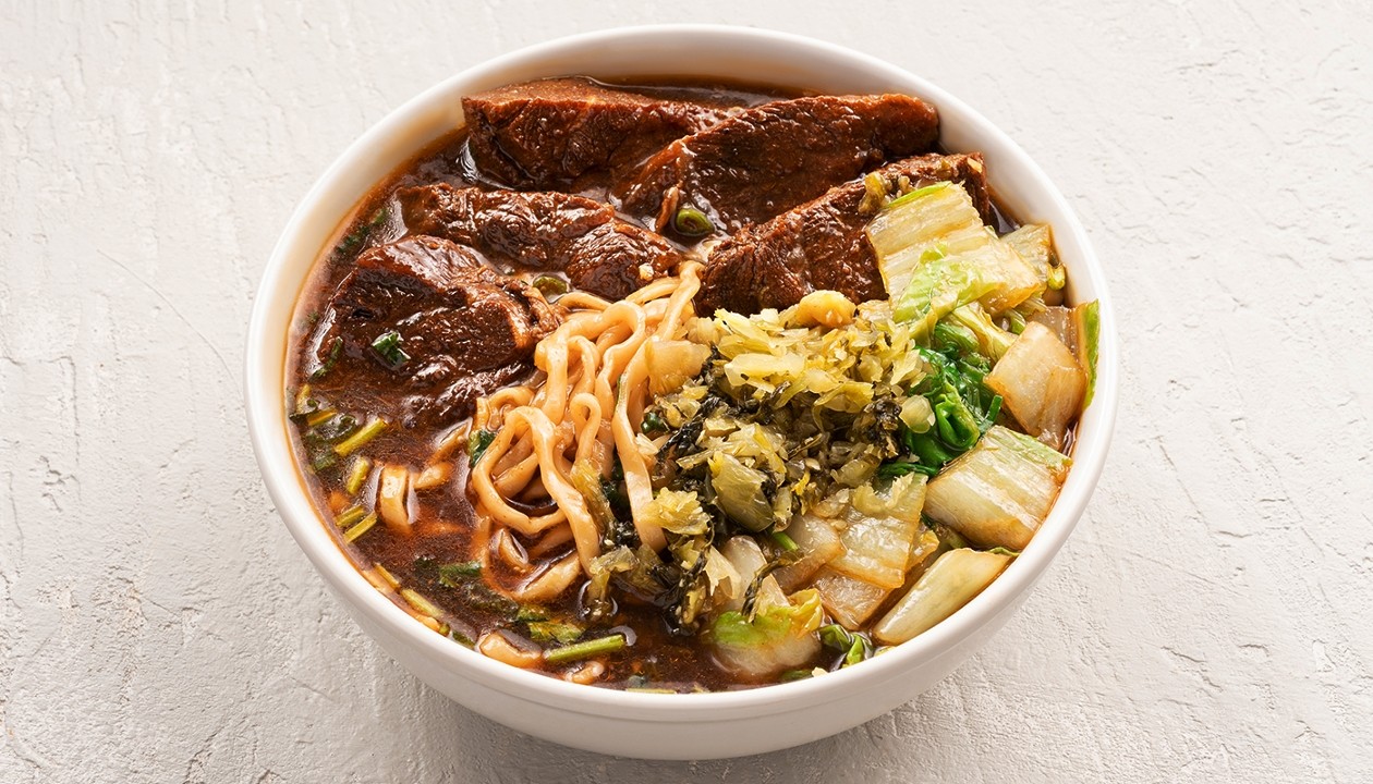 37. Beef Noodle Soup 紅燒牛肉湯麵