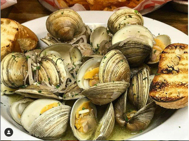 Clams in a White Wine Sauce