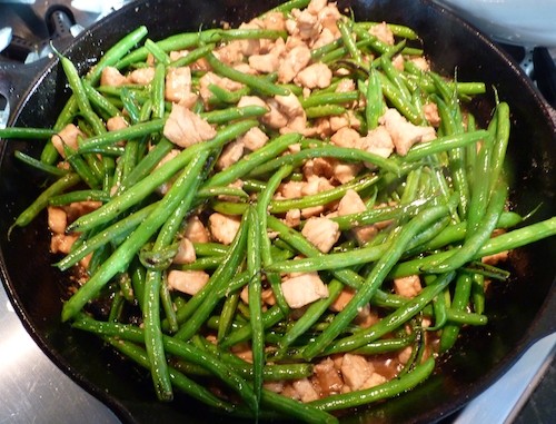 SAUTÉED CHICKEN AND STRING BEANS