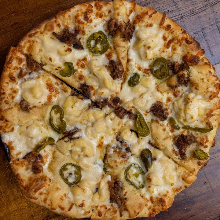 LG Smoked Pulled Pork, Gouda Mac n' Cheese, Jalapeno, Cornbread