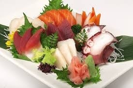O Sashimi Plate w. Salad ** (GF)