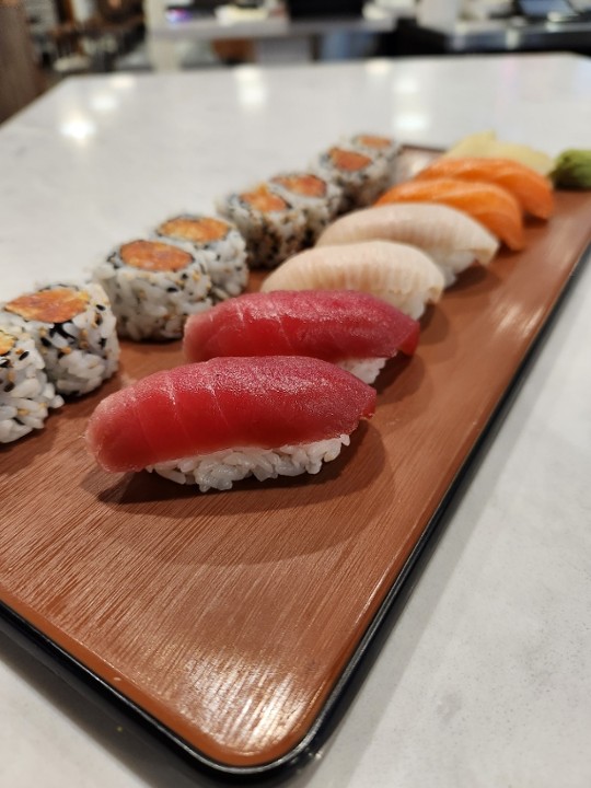 Nigiri Platter🐟  w/ Salad**