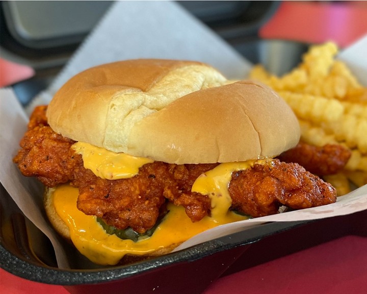 Nashville Hot Chicken Sandwich Plate