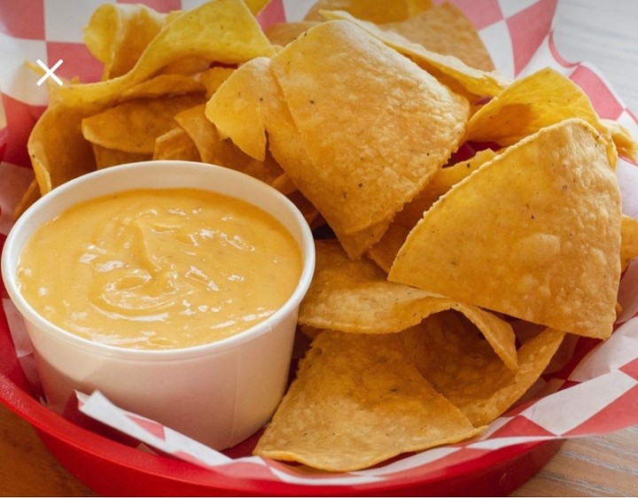 Queso and Chips